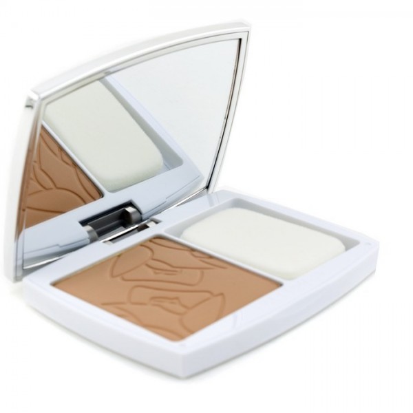 LANCOME TEINT MIRACLE COMPACT CREATUR DE LUMIERE 9g LANCOME TEINT MIRACLE COMPACT CREATUR DE LUMIERE 9g